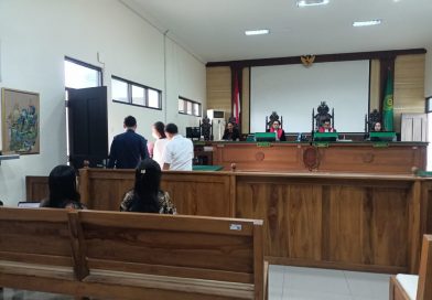 Putri Aqueena, Terdakwa Kasus Investasi Bodong Ajukan Penangguhan Penahanan Dalam Sidang Perdana