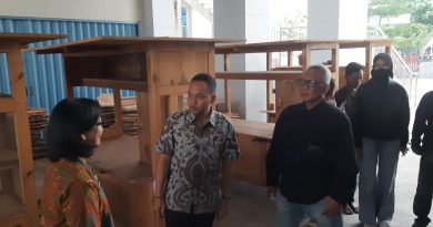 Sukseskan Pemberdayaan UMKM di Kota Solo, Kalipepe Land Berikan Bantuan 100 Gerobak