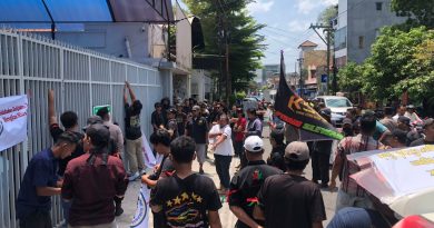 Driver Online Solo Raya Gelar Aksi, Desak Pergantian Pimpinan Grab Solo