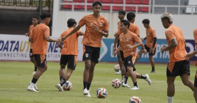 Kendal Tornado FC Siap Tempur Hadapi Barito Putera, Stefan Keeltjes: Fokus dan Rendah Hati Jadi Kunci Kendal Tornado FC Siap Tempur Hadapi Barito Putera, Stefan Keeltjes: Fokus dan Rendah Hati Jadi Kunci