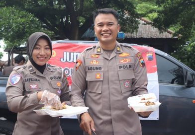 Menunda Umroh demi Kebaikan: Aksi Pasangan Polisi Boyolali yang Hadirkan 1.400 Porsi Makanan Gratis Tiap Bulan Menunda Umroh demi Kebaikan: Aksi Pasangan Polisi Boyolali yang Hadirkan 1.400 Porsi Makanan Gratis Tiap Bulan
