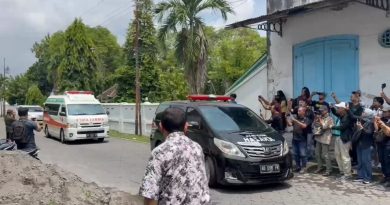 Raja Keraton Surakarta Paku Buwono XIII Tutup Usia, Dimakamkan Rabu di Imogiri