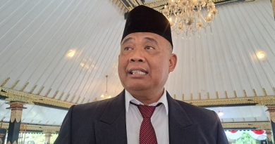 JCW Soroti Dakwaan Jaksa yang Belum Ungkap Peran Ketua Tim Pelaksana Hibah Harda Kiswaya