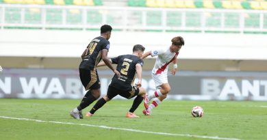 Dihajar Dewa United, Persis Solo Kian Terpuruk di Papan Bawah