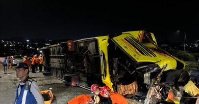 Bus Tujuan Yogyakarta Terguling di Exit Tol Krapyak, 15 Penumpang Meninggal Dunia
