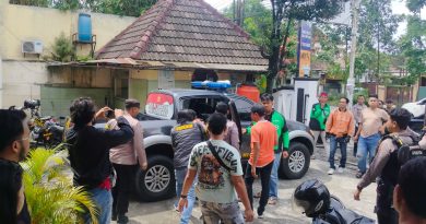 Aksi Penculikan Gagal, Tiga Pelaku Warga Cirebon Ditangkap Anggota Polsek Laweyan dan Warga