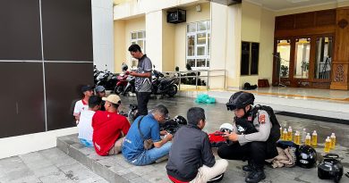 Tim Sparta Polresta Surakarta Amankan 24 Suporter Mabuk Jelang Laga Liga Nusantara di Sriwedari