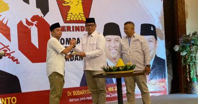 Respati Minta Kader Gerindra Tingkatkan Kepercayaan Anak Muda