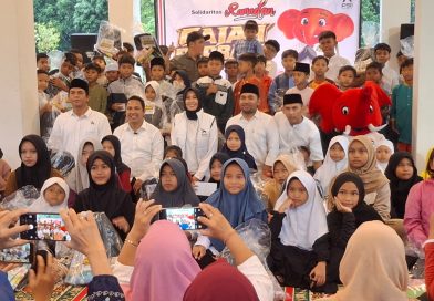 Ramadan Penuh Kepedulian, PSI Solo Ajak 100 Anak Yatim Buka Puasa Bersama