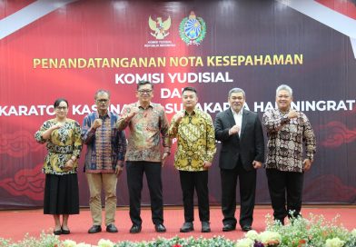 KY Gandeng Keraton Surakarta Perkuat Budaya Hukum dan Etika Hakim KY Gandeng Keraton Surakarta Perkuat Budaya Hukum dan Etika Hakim