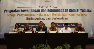 KY Gelar Seminar Zona I di Solo, Abdul Chair Ramadhan Tegaskan Pentingnya Penguatan Kewenangan Komisi Yudisial