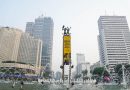Spanduk Kuning yang “Tidak Bisa” Diturunkan
